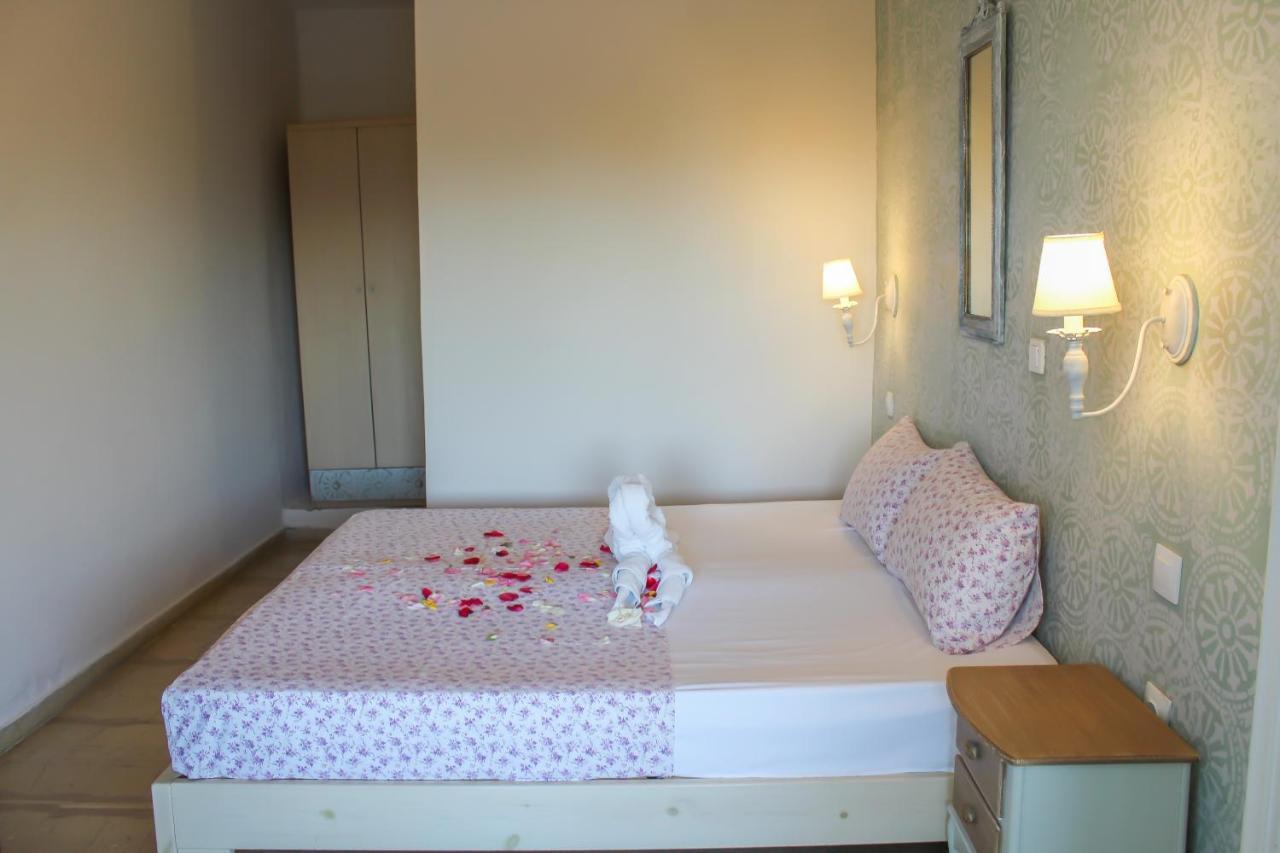 Braziliana Apartments Dassia  Zewnętrze zdjęcie